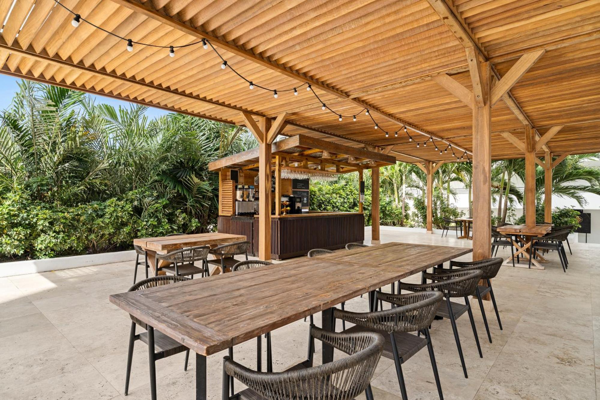 The Rif At Mangrove Beach Corendon Curacao All-Inclusive, Curio By Hilton วิลเลมสตัด ภายนอก รูปภาพ